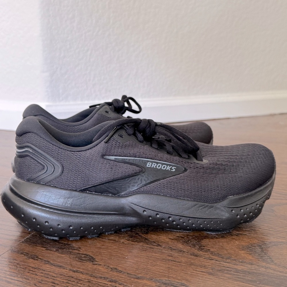 NEW in box: Brooks Glycerin 21 Running Shoe Women’s